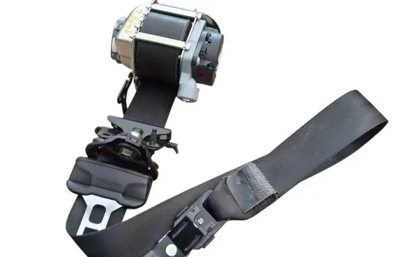Volvo V60 Front seatbelt 39818843