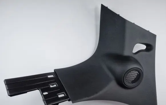 Dodge Durango III (D)pillar trim (top) 6DF22TRMAA 6DF22DX9AA
