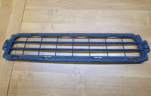 Volvo V50 Front bumper lower grill 30744911