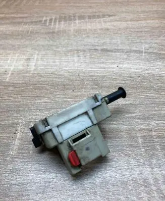 Dodge Caliber Brake pedal sensor switch 56045043AG