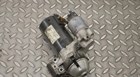 BMW X6 F16 Starter motor 8515900 0001148020