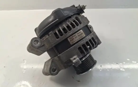 Toyota Avensis T250 Generator/alternator 1042104521 270600G011