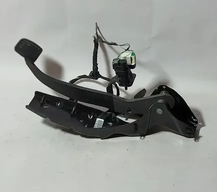 Ford Mondeo MK IV Brake pedal 7g9n2d094nb