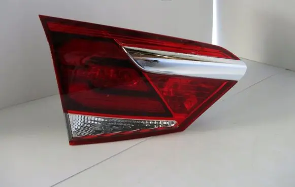 Hyundai i40 Tailgate rear/tail lights 924033Z500