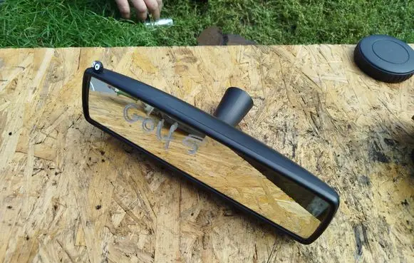 Volkswagen Golf V Rear view mirror (interior) E1010783
