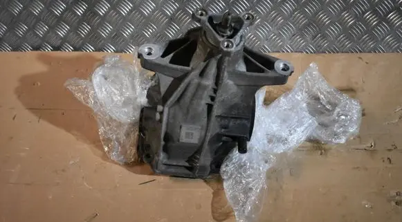 Mercedes-Benz C W206 Rear axle beam with reductor 