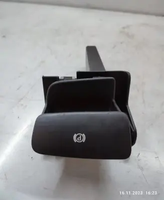 Audi Q7 4L Hand brake release handle 