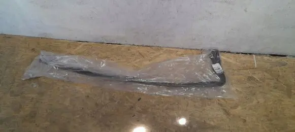 Renault Trafic III (X82) Front wiper blade arm 7700313629