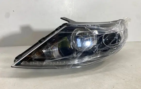 KIA Sportage Headlight/headlamp 921013UXXX 921013WXXX