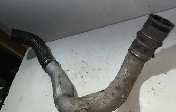 Nissan X-Trail T31 Intercooler hose/pipe