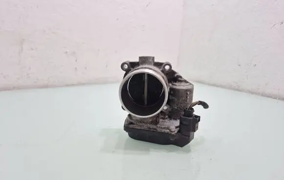 Volkswagen Tiguan Throttle valve A2C53390403