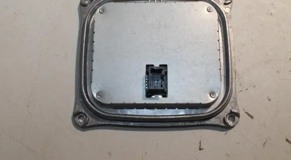 Chrysler Pacifica Light module LCM 147000015100