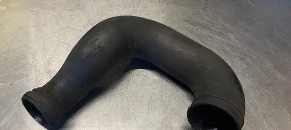 Land Rover Range Rover P38A Intercooler hose/pipe PHD103330