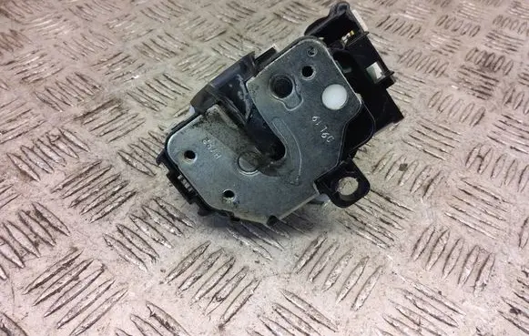 Fiat 500 Front door lock 52041740