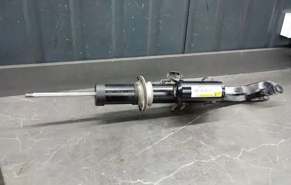 Mercedes-Benz C AMG W205 Front shock absorber/damper a2053208801