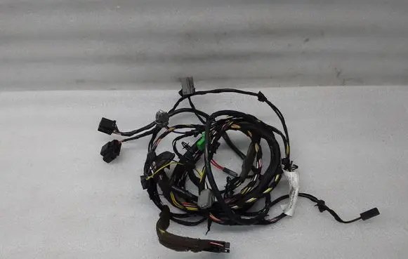 Volvo V70 Tailgate/trunk wiring harness 8697924 8697934