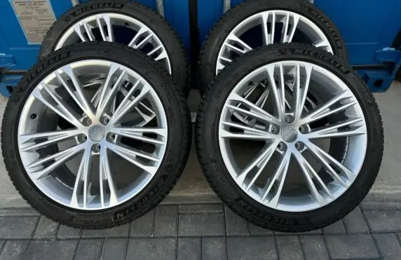 Audi A7 S7 4K8 R20 alloy rim 4K8601025F