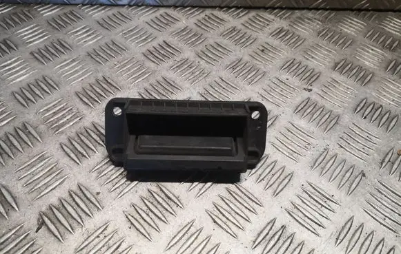 Mercedes-Benz C W204 Tailgate/boot open switch button 2047500293 A2047500293