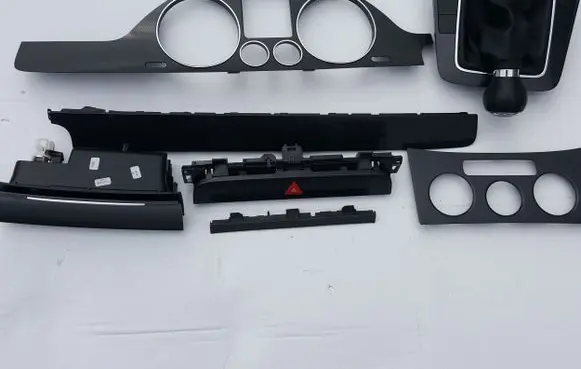 Volkswagen PASSAT B6 Dashboard glove box trim 