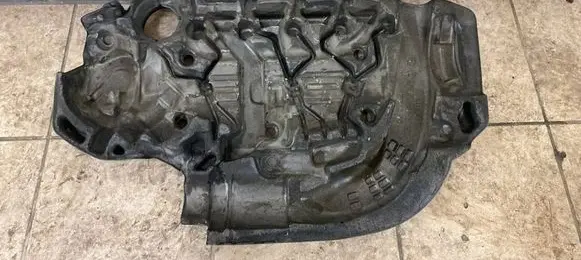 Volvo V40 Engine cover (trim) 30757910