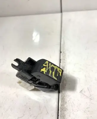 Nissan X-Trail T30 Electric window control switch 4412Z