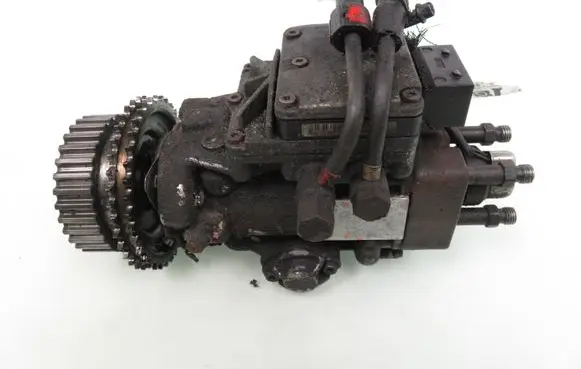 Ford Focus Fuel injection high pressure pump XS4Q9A543NG 0470004002