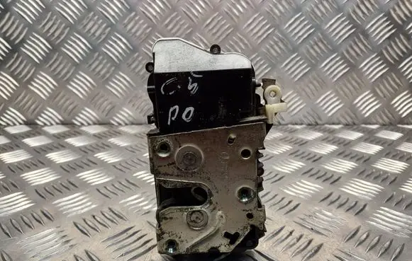 Citroen C5 Front door lock 1121A