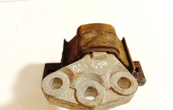 Opel Insignia A Engine mount bracket v060970101 2107721