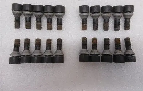 Lamborghini Aventador Spare wheel bolt WHT001161B