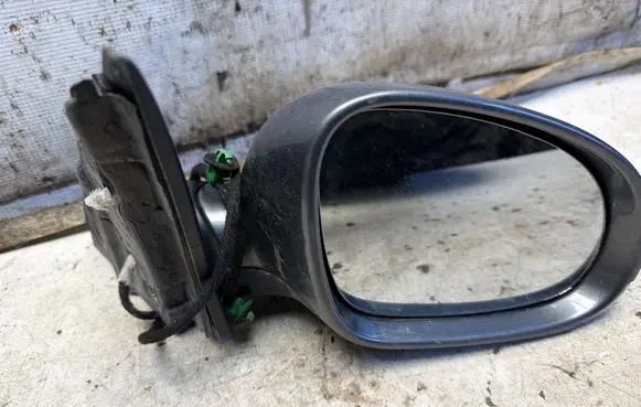 Volkswagen Golf V Front door electric wing mirror 1K5857934