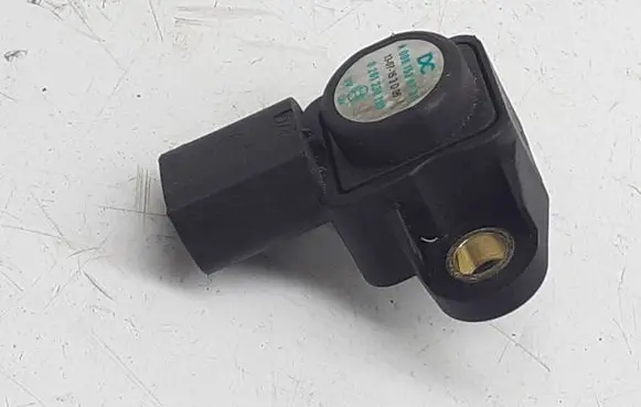Mercedes-Benz E W212 Air pressure sensor A0061539728