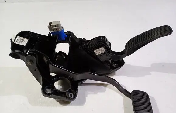 Ford Explorer V Pedal assembly BB539F856HH