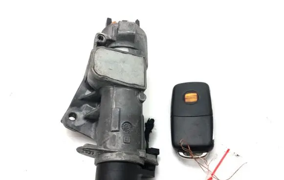 Seat Ibiza IV (6J,6P) Ignition lock 4B0905851C
