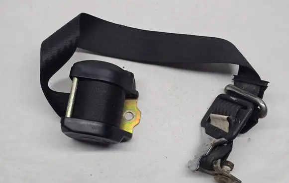 Mercedes-Benz S W126 Rear seatbelt 1238605585 123868022