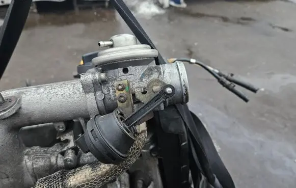 Volkswagen Golf IV EGR valve 038131501A