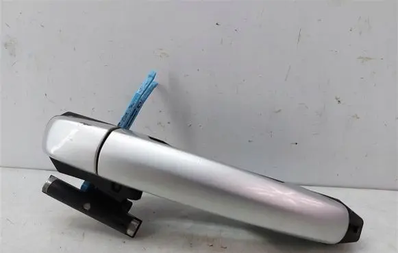 Suzuki SX4 Rear door exterior handle 