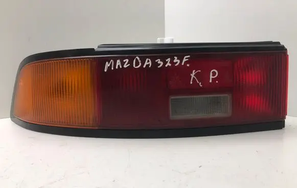 Mazda 323 F Rear/tail lights