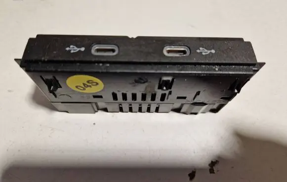 USB socket connector