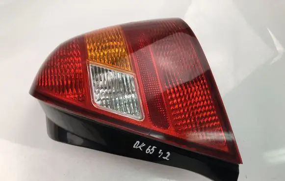 Hyundai Elantra Rear/tail lights
