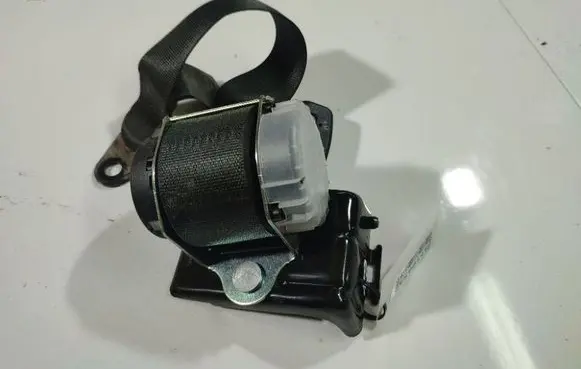 Opel Astra J Rear seatbelt 616569200B