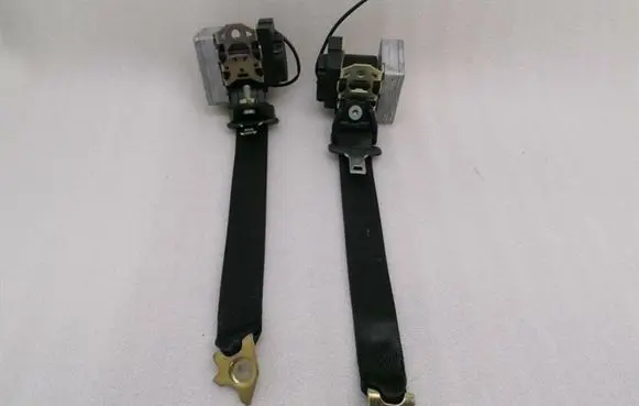 Mercedes-Benz CL C215 Rear seatbelt A2158601585