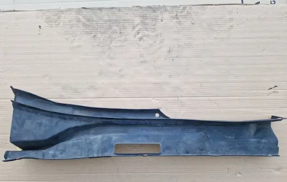 Volkswagen Golf II Wiper trim 191819415C