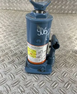 Mercedes-Benz Sprinter W906 Lift Jack A9045800018 D74363 32352141248