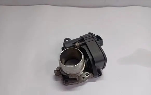 Peugeot 208 I Throttle body valve 9801942080 27633K02 20181101232008