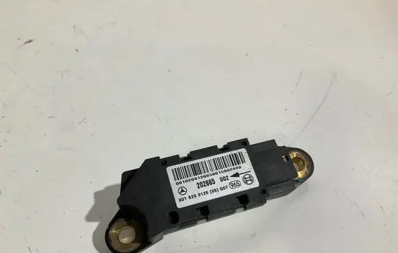 Mercedes-Benz E W211 Airbag deployment crash/impact sensor 0018209126 202665002