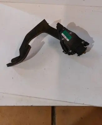 Audi A8 S8 D3 4E Accelerator throttle pedal 4E1723523E F30015601