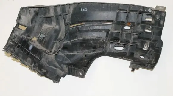 Opel Vivaro Front bumper mounting bracket 620340101