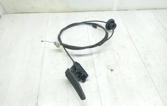 Peugeot 508 Engine bonnet (hood) release handle