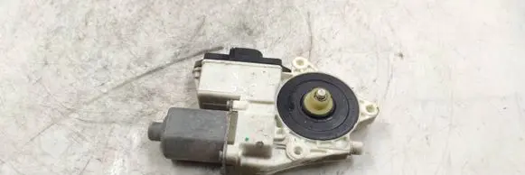 BMW X3 E83 Rear door window regulator motor 840311305