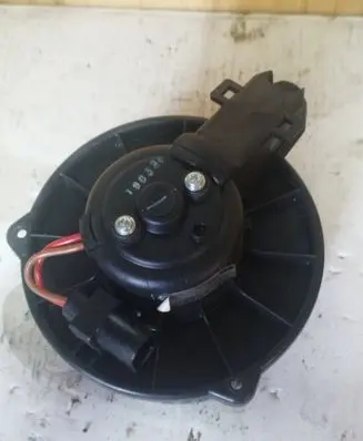 Audi A6 S6 C5 4B Heater fan/blower 0130111202 4B1820021 MF016070036